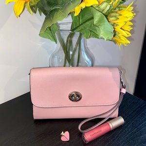 COACH pink leather clutch 💗